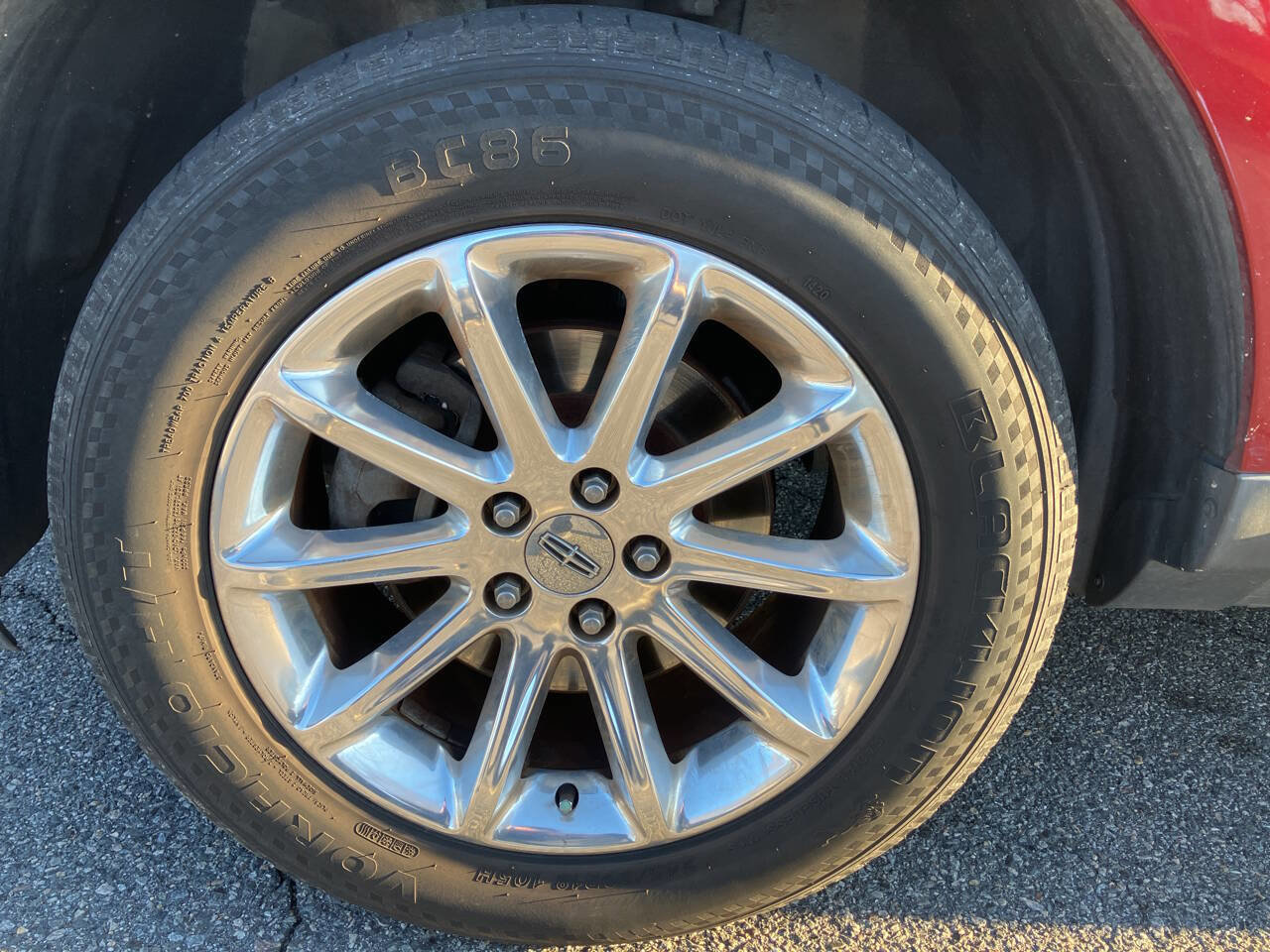 Used 2013 Lincoln MKX Base AWD 4dr SUV image 23