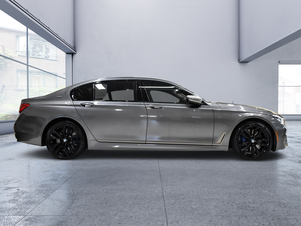 Used 2018 BMW M760i xDrive AWD/4WD image 4