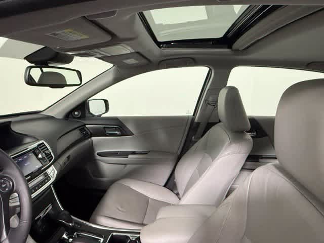 Used 2015 Honda Accord EX-L image 37