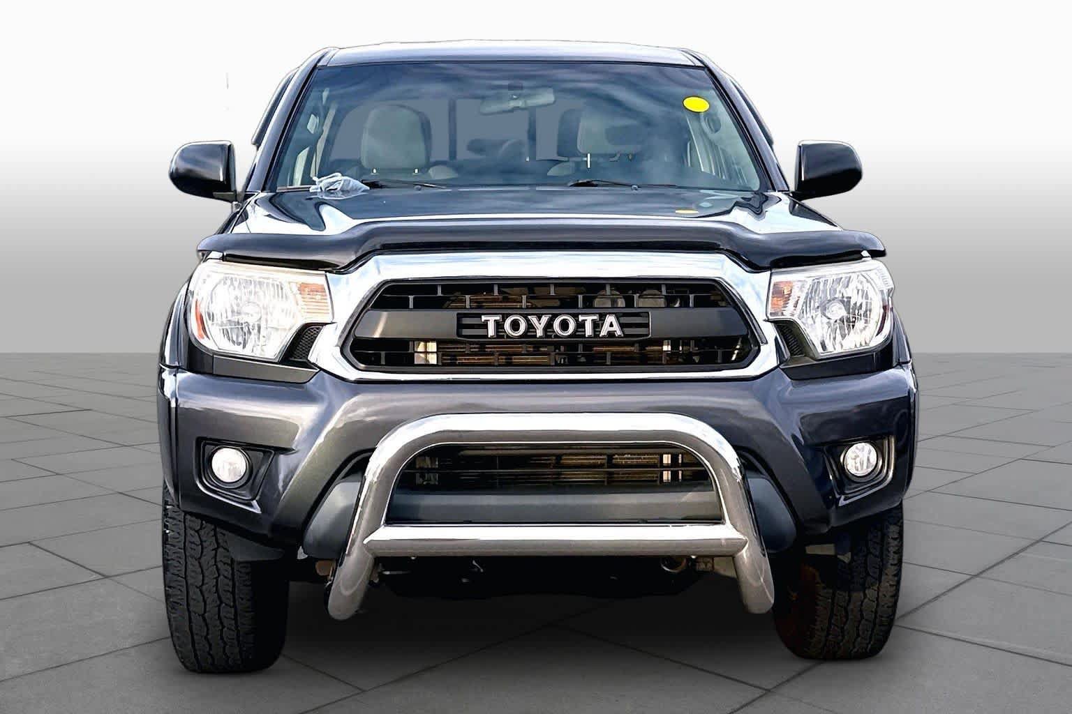 Used 2015 Toyota Tacoma 4x4 Double Cab w/ TRD Off-Road Package image 4