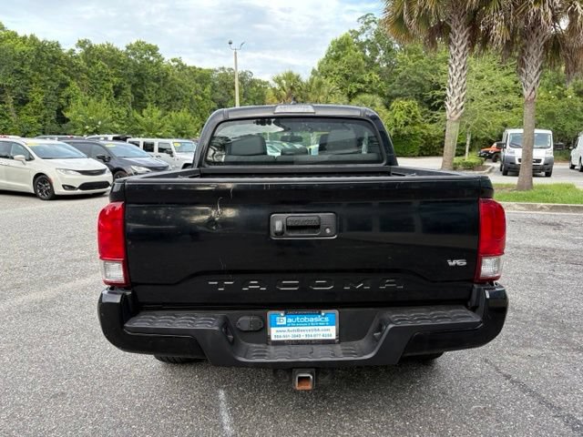 Used 2017 Toyota Tacoma TRD Sport w/ Tow Package (A/T) AWD/4WD image 4