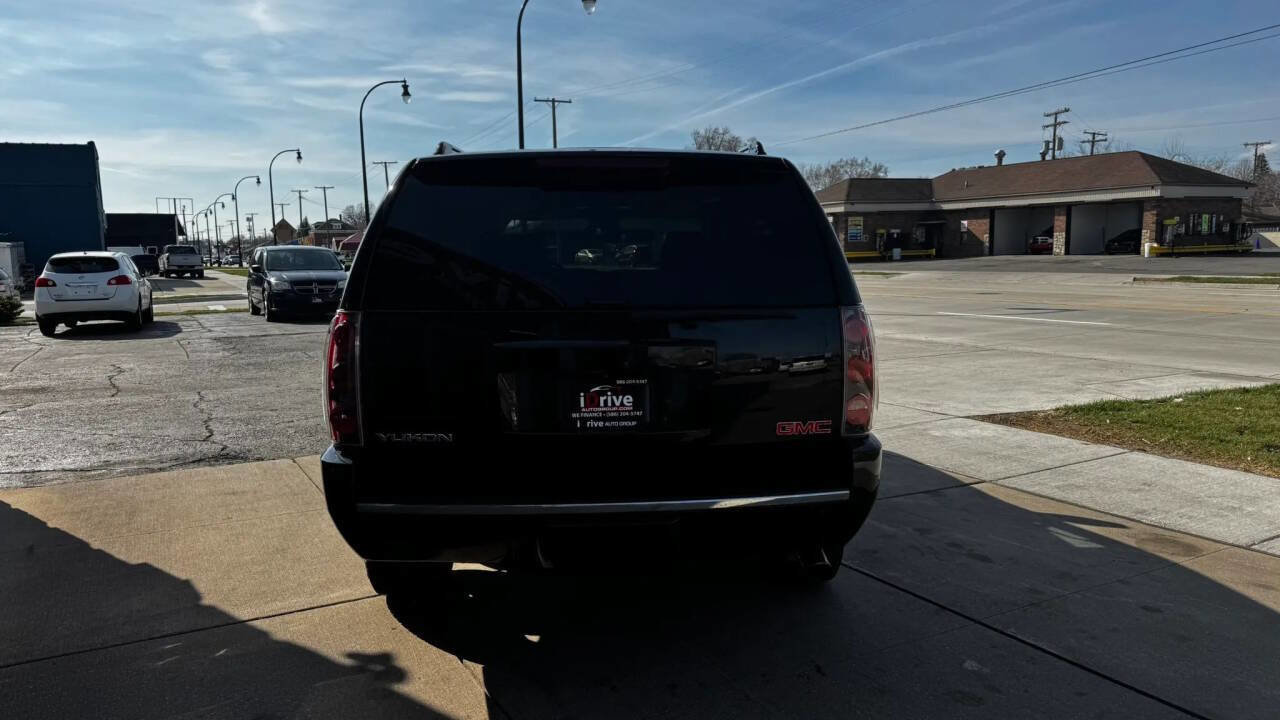 Used 2013 GMC Yukon Denali AWD/4WD image 6