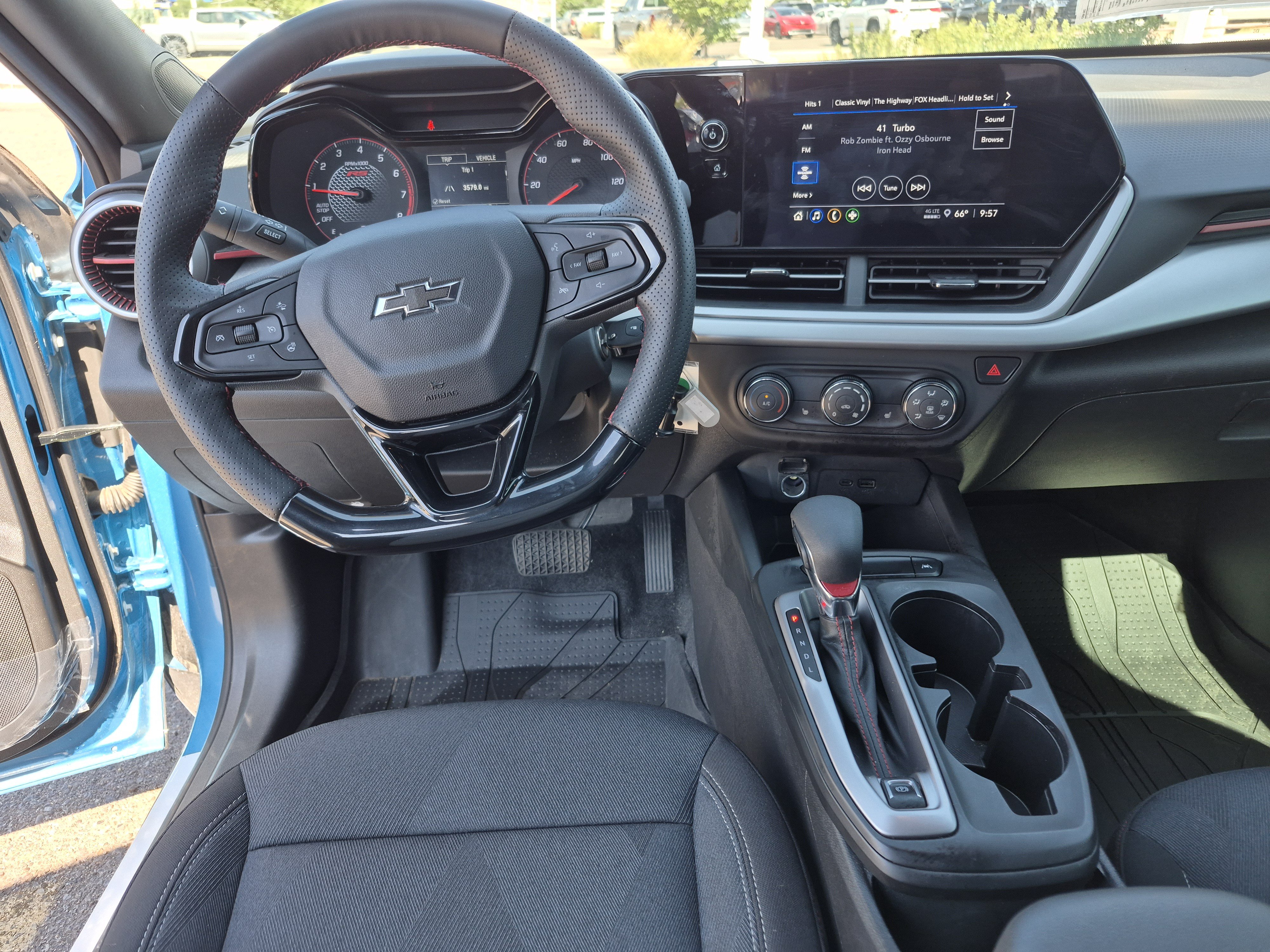 Used 2026 Chevrolet Trax RS w/ Driver Confidence Package FWD image 18