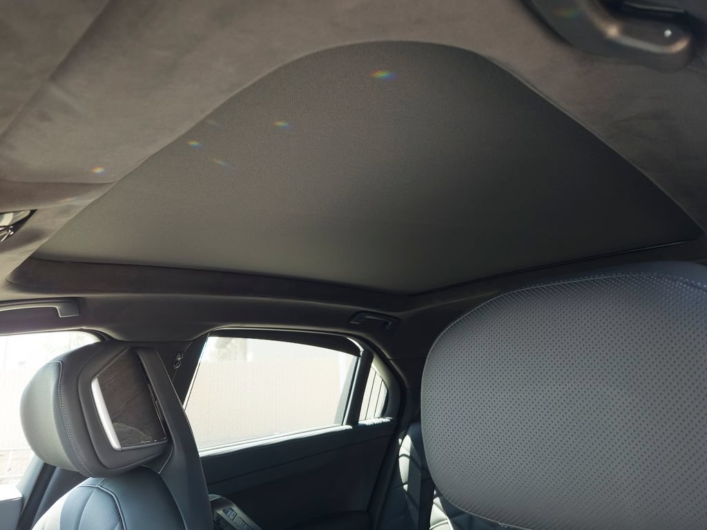 New 2026 BMW 740i RWD image 13