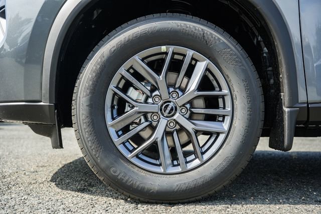 New 2026 Nissan Rogue S image 18