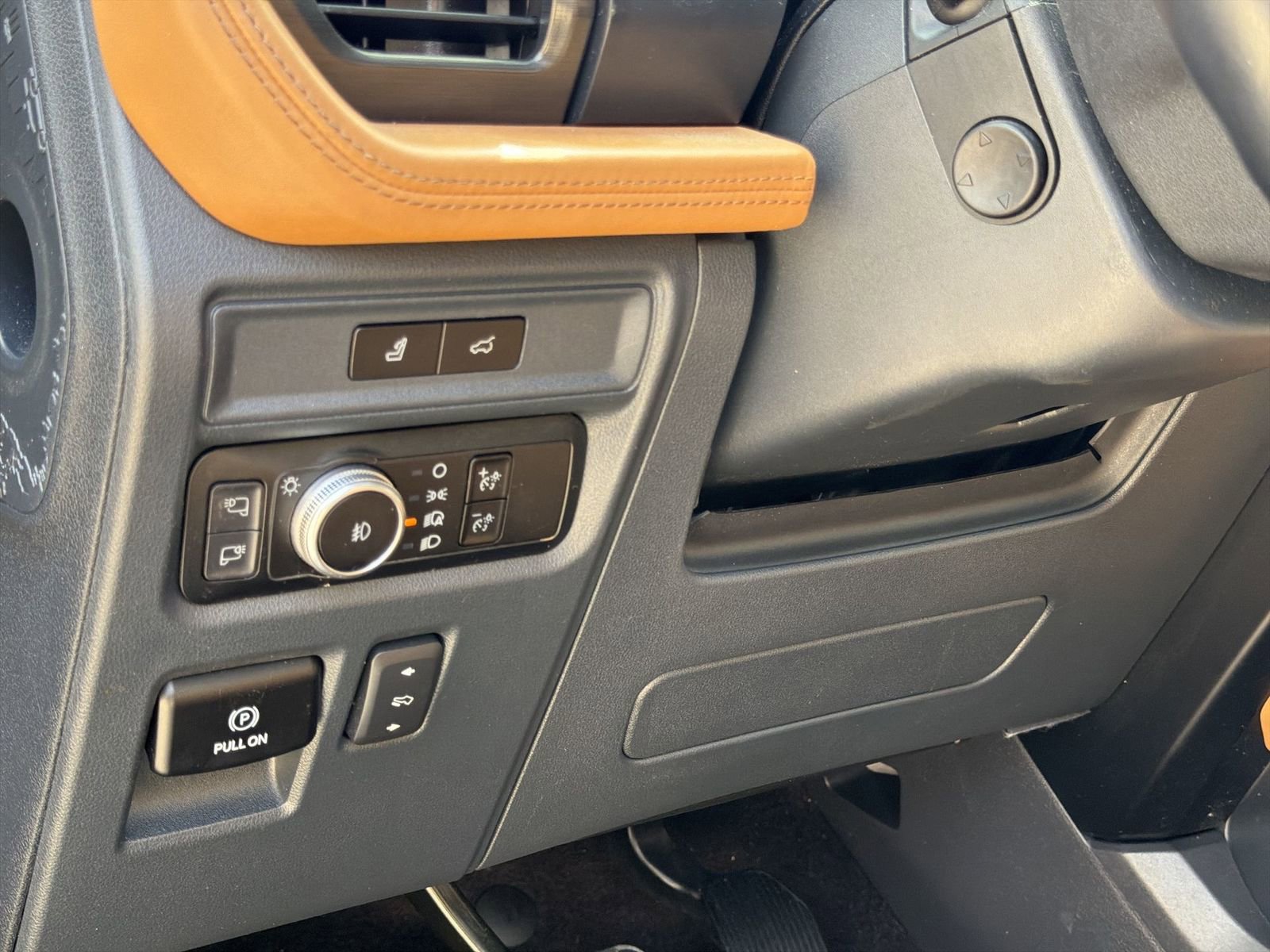 Used 2022 Ford Expedition Max Platinum AWD/4WD image 18