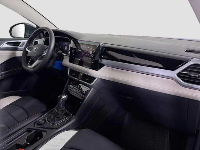 New 2026 Volkswagen Taos SEL image 30