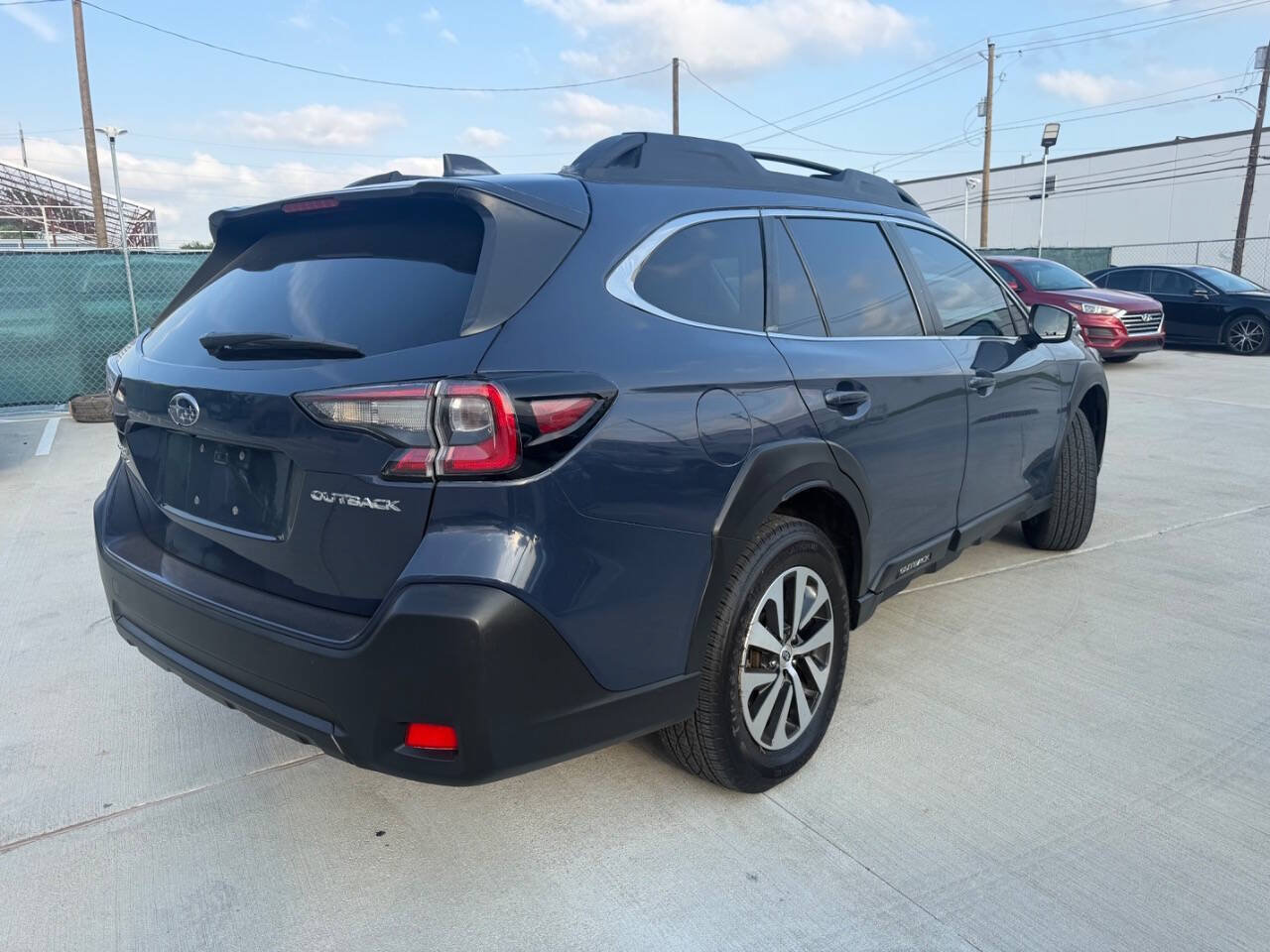Used 2024 Subaru Outback Premium AWD/4WD image 5