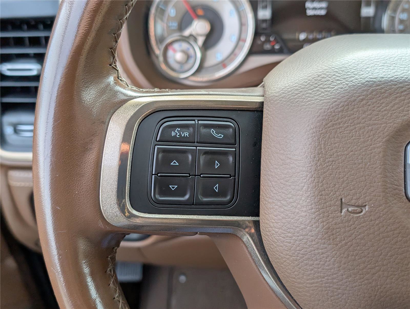 Used 2020 RAM 2500 Limited image 23