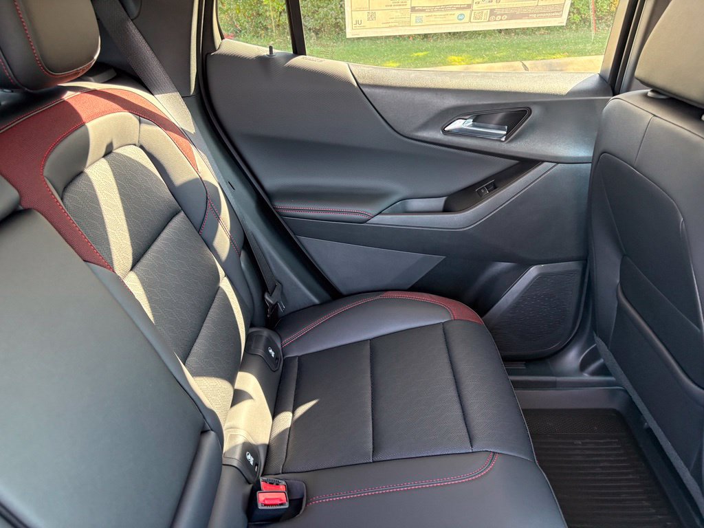 New 2027 Chevrolet Equinox RS FWD image 40