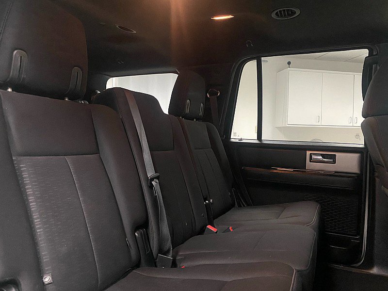 Used 2017 Ford Expedition XLT image 11