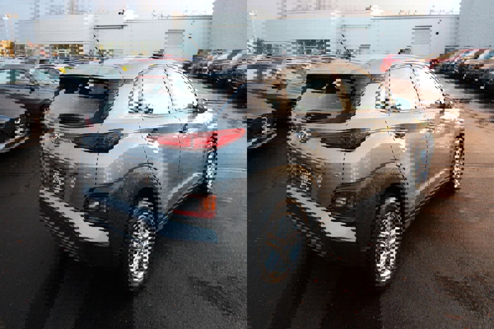 Used 2021 Hyundai Kona SE image 3