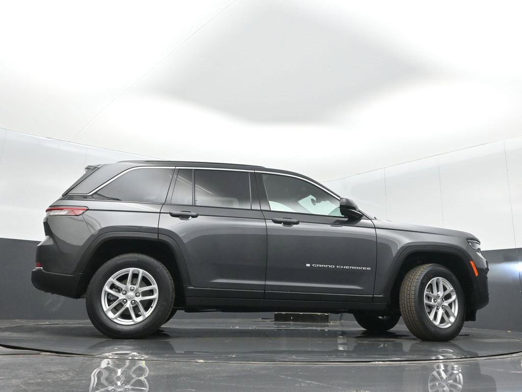 New 2026 Jeep Grand Cherokee Laredo image 29