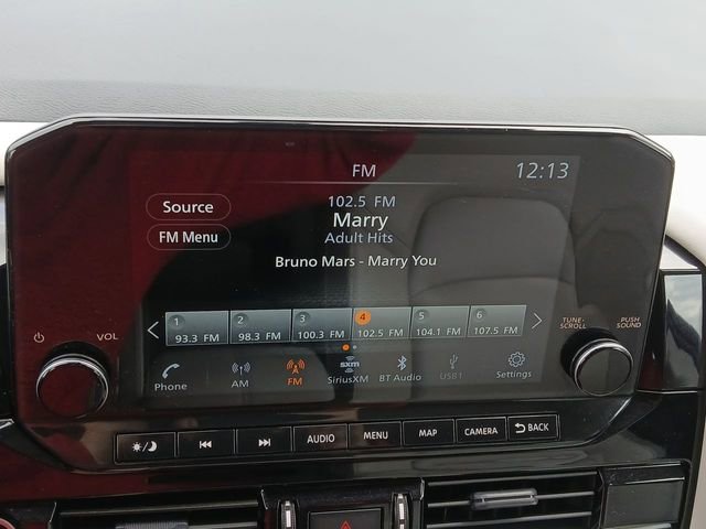 Used 2023 Nissan Pathfinder SL image 16