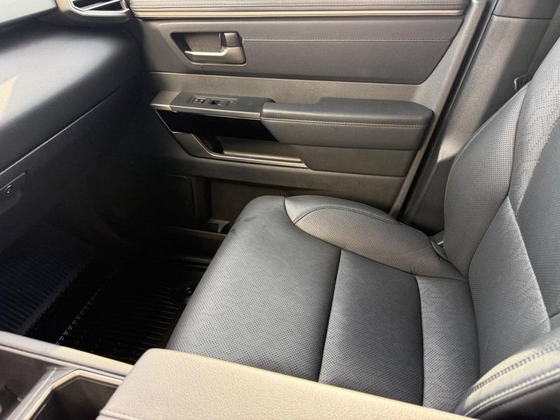 Used 2025 Toyota Tundra Limited AWD/4WD image 24