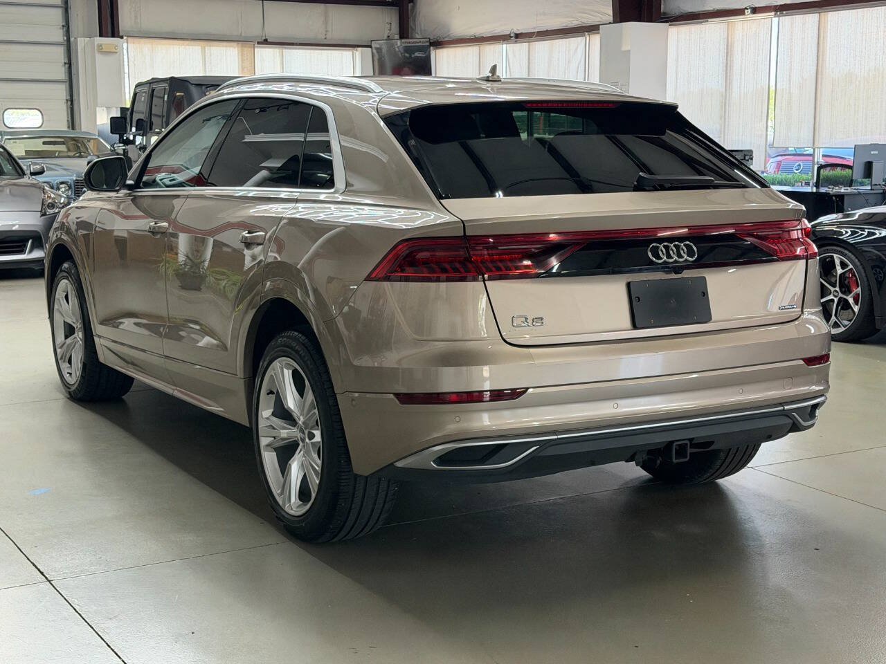 Used 2019 Audi Q8 Premium Plus w/ Premium Plus AWD/4WD image 4