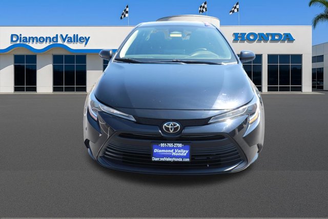 Used 2023 Toyota Corolla LE FWD image 2
