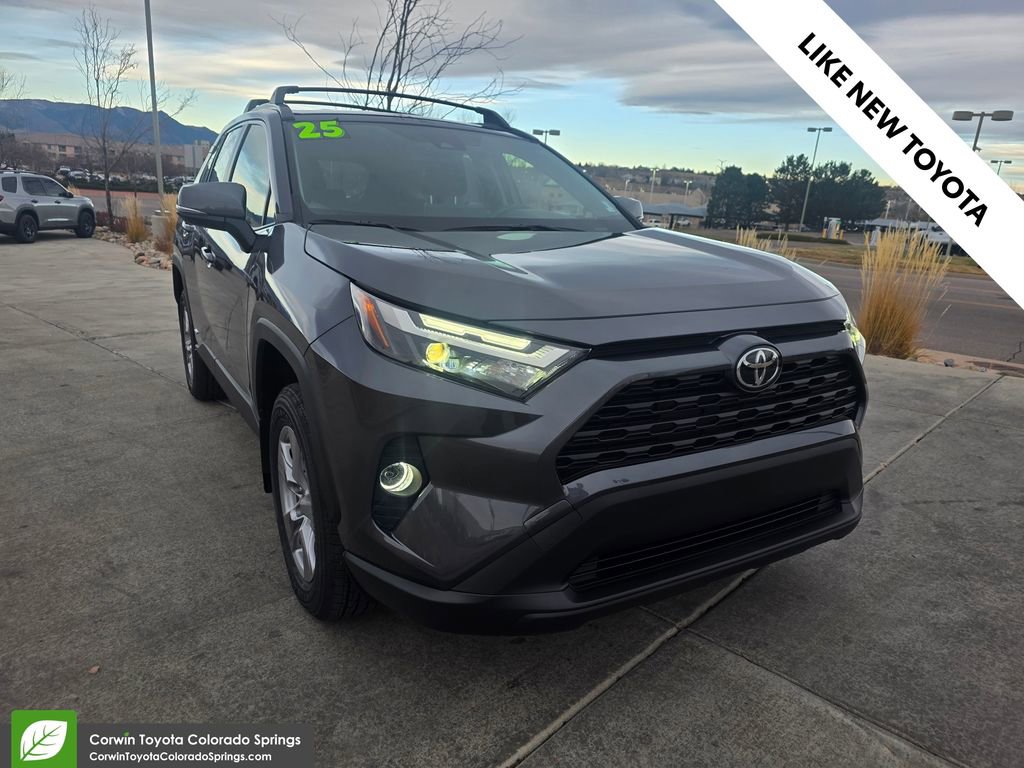 Used 2025 Toyota RAV4 XLE image 1