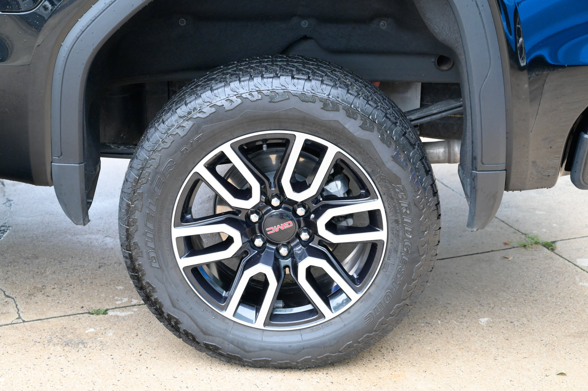 Used 2026 GMC Sierra 1500 AT4 w/ AT4 Preferred Package AWD/4WD image 10
