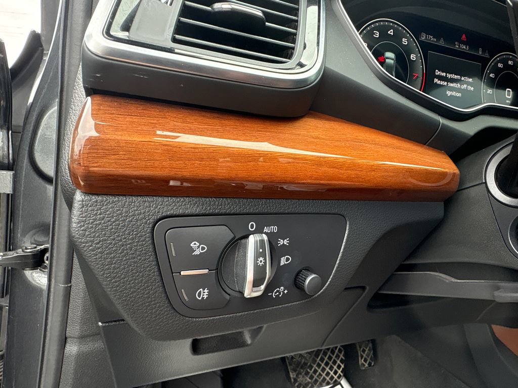 Used 2022 Audi Q5 2.0T Premium Plus image 19