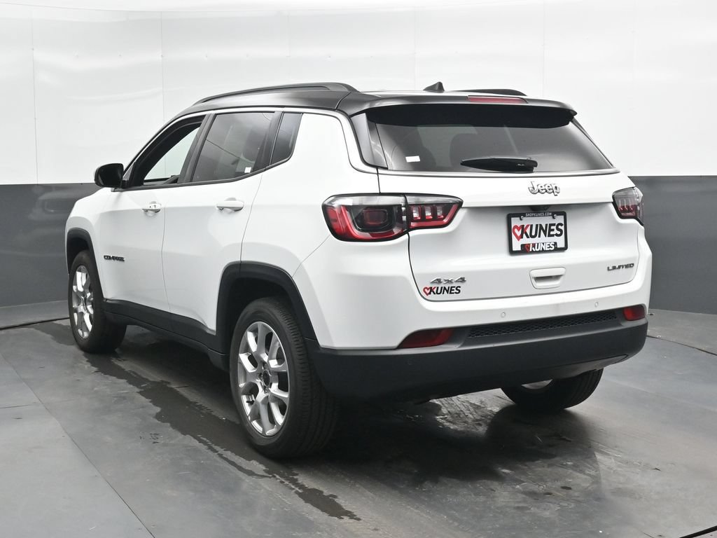 Used 2025 Jeep Compass Limited AWD/4WD image 10