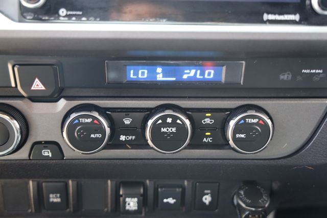 Used 2022 Toyota Tacoma TRD Off-Road AWD/4WD image 20