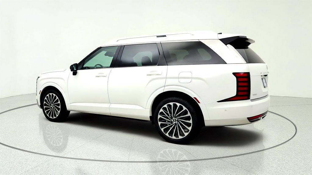 Used 2026 Hyundai Palisade Calligraphy FWD image 7