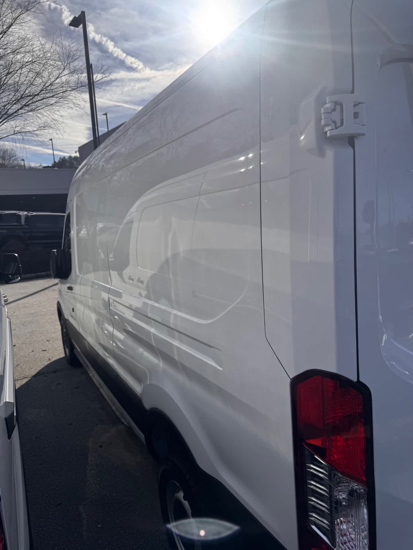 New 2026 Ford Transit 250 148 Medium Roof w/ Load Area Protection Package RWD image 10