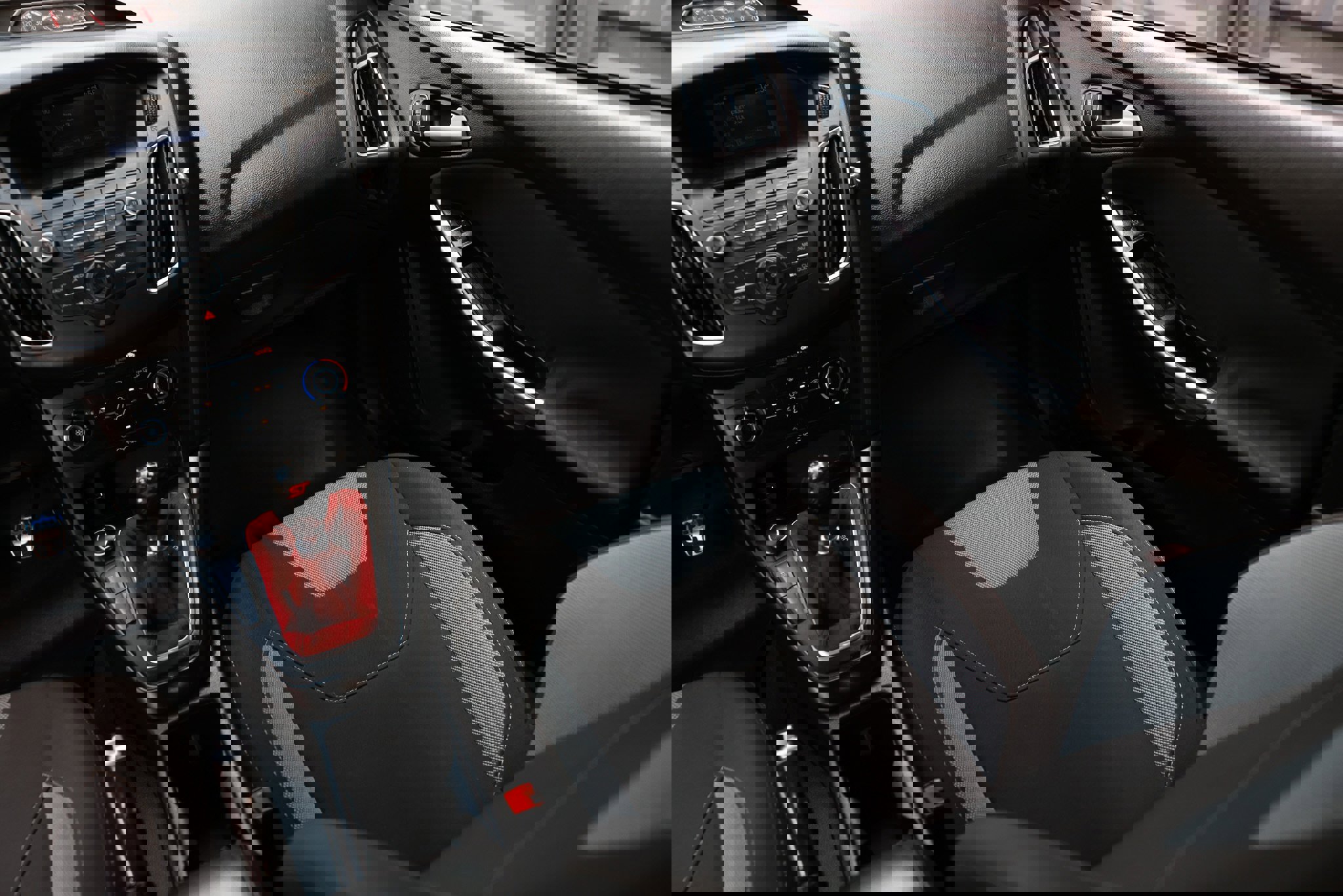 Used 2017 Ford Focus ST image 28