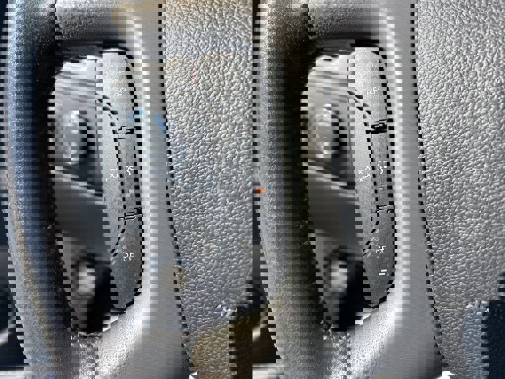 Used 2011 Chevrolet Tahoe LT image 7