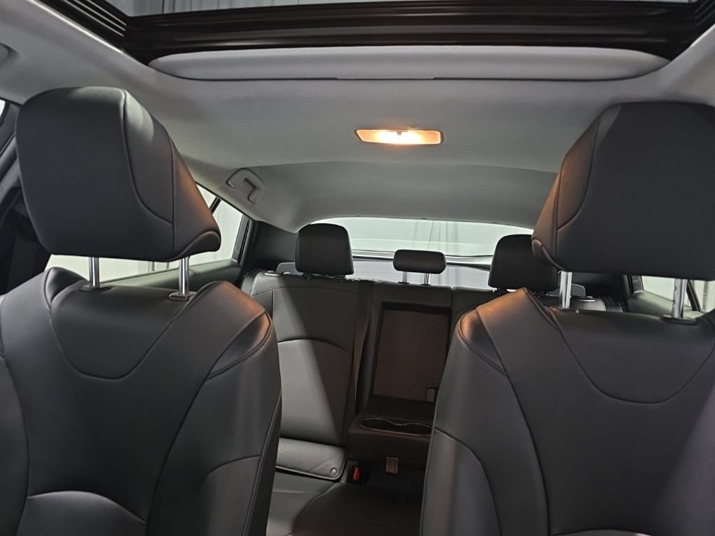 Used 2018 Toyota Prius Four w/ Advanced Technology Package FWD image 17