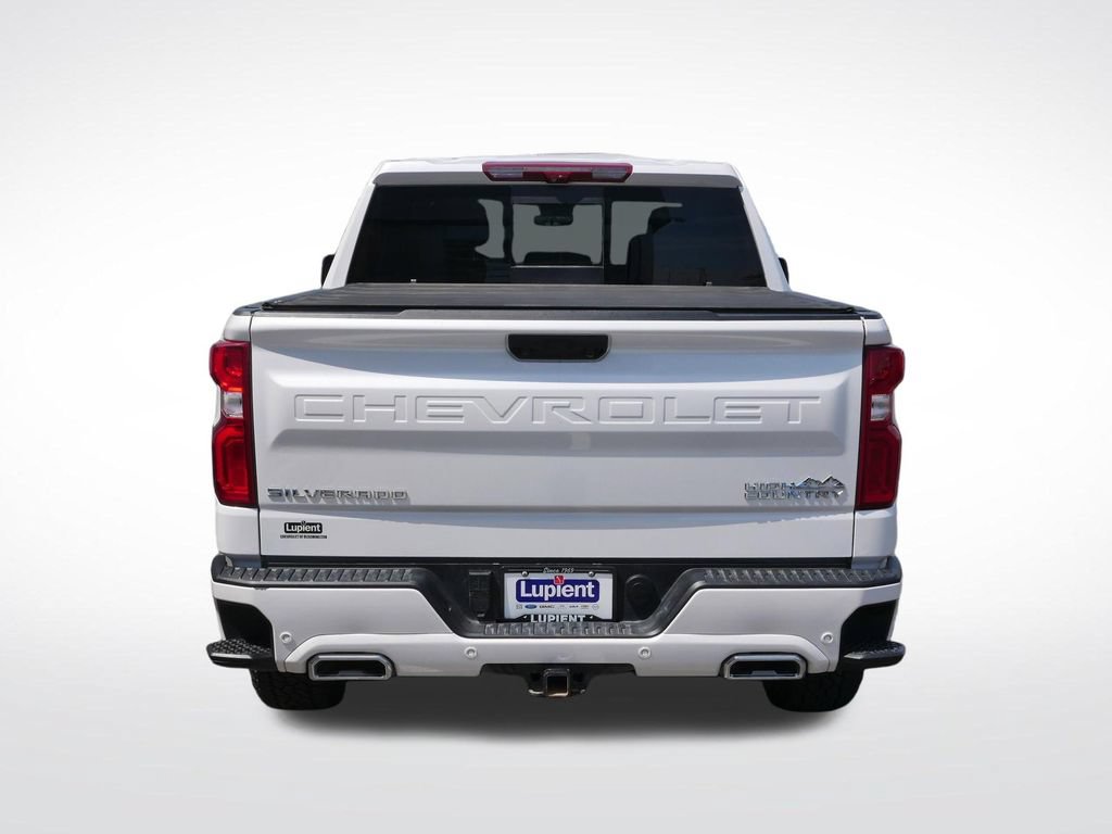 Used 2024 Chevrolet Silverado 1500 High Country w/ Technology Package AWD/4WD image 4