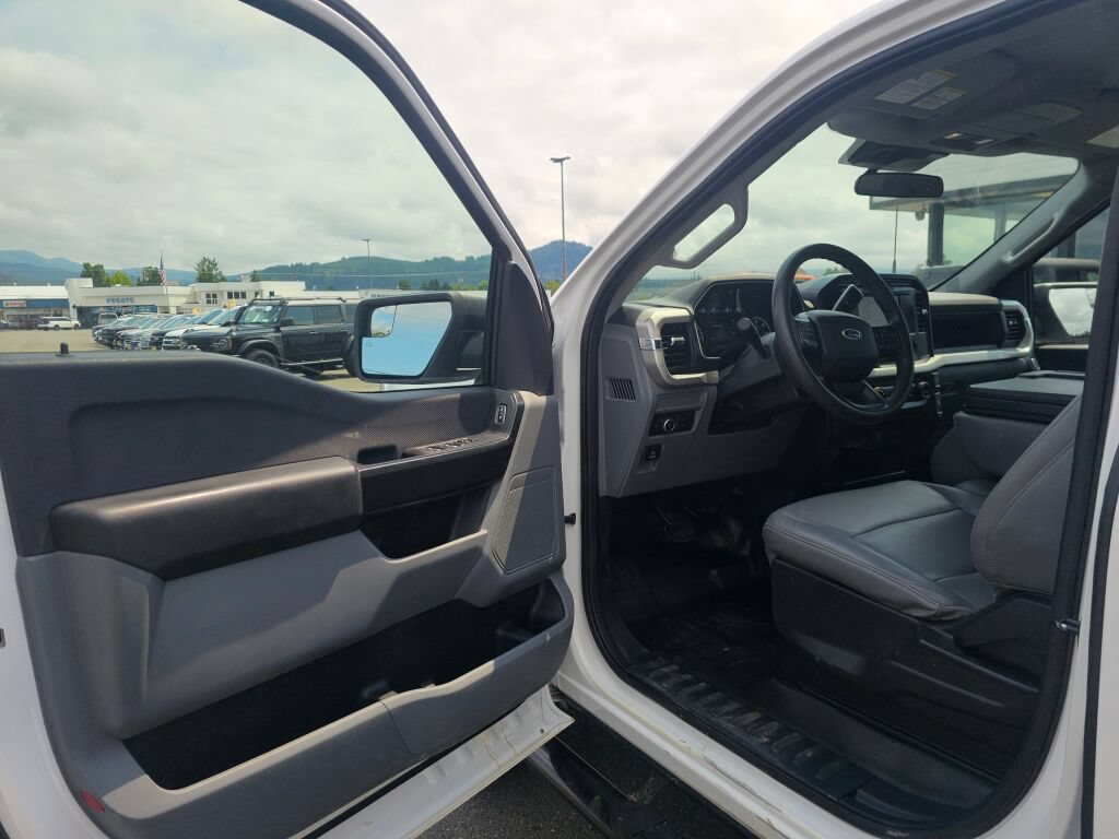 Used 2022 Ford F150 XL w/ Equipment Group 101A High AWD/4WD image 19