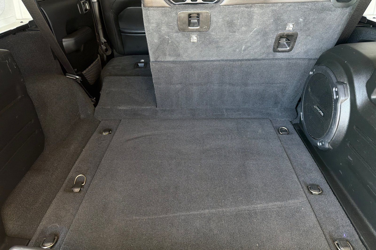 Used 2021 Jeep Wrangler Unlimited Sahara AWD/4WD image 17