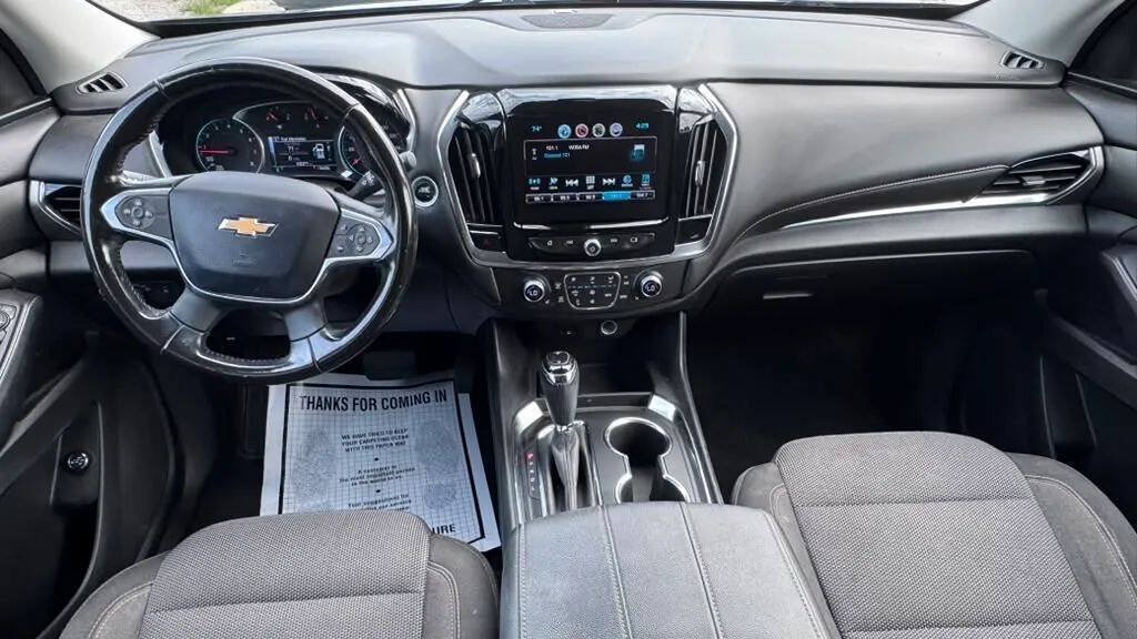 Used 2018 Chevrolet Traverse LT FWD image 15