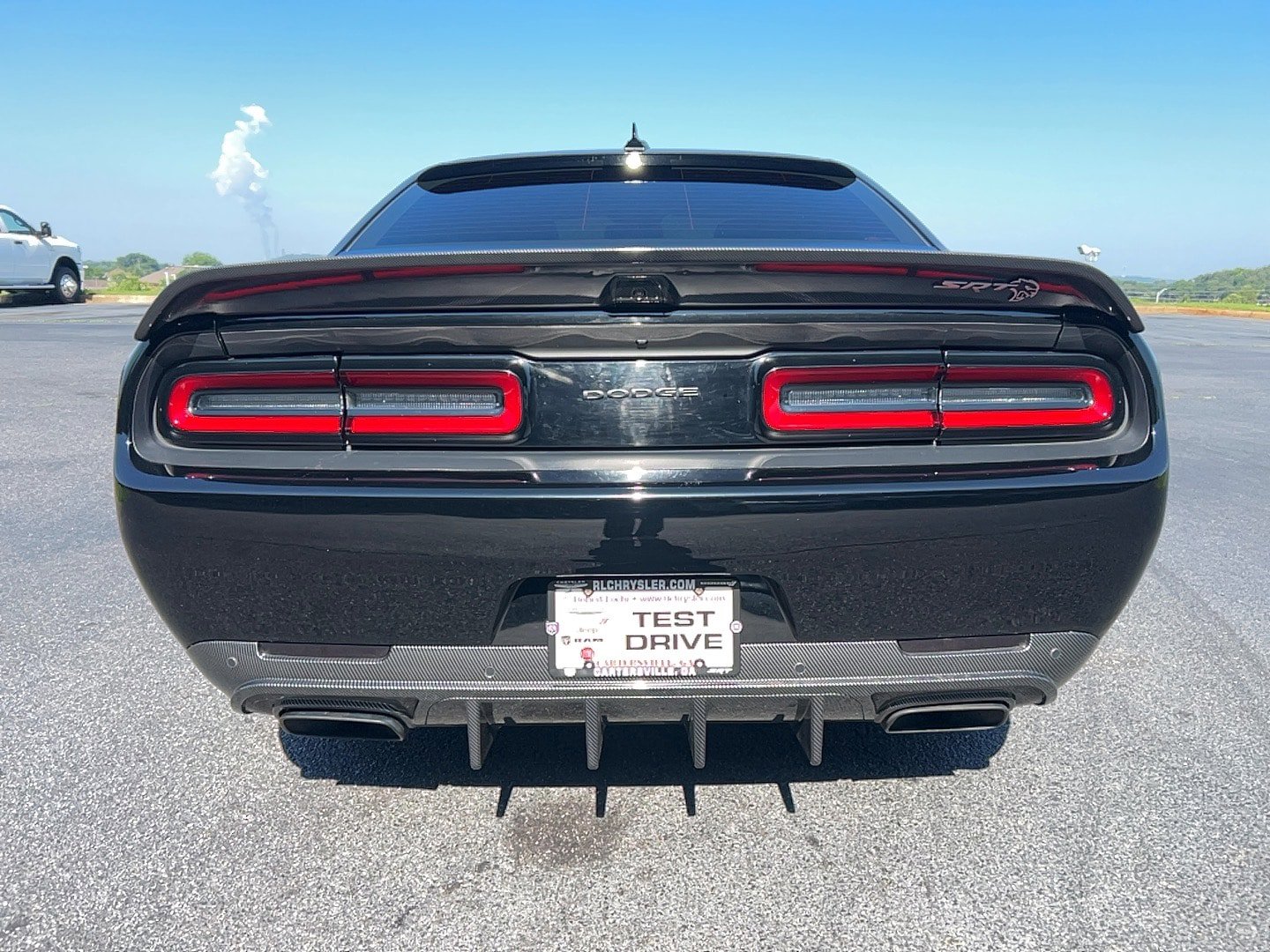 Used 2017 Dodge Challenger SRT Hellcat RWD image 6
