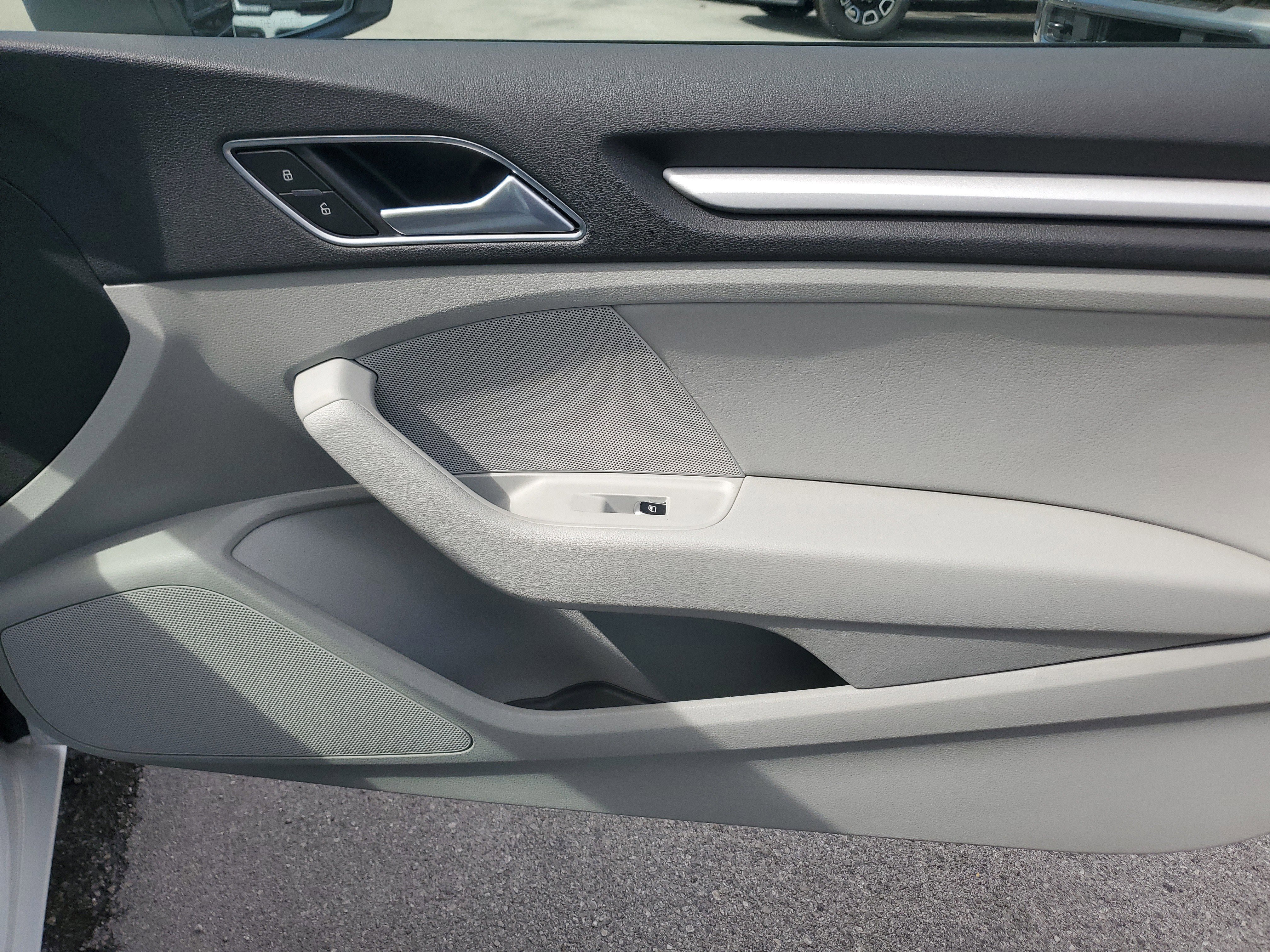 Used 2016 Audi A3 2.0T Premium image 27