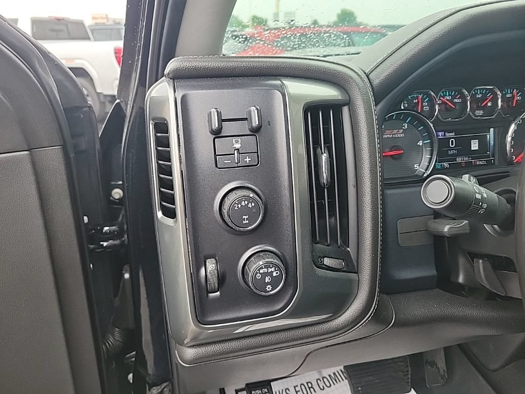 Used 2019 Chevrolet Silverado 2500 LTZ w/ Duramax Plus Package AWD/4WD image 10