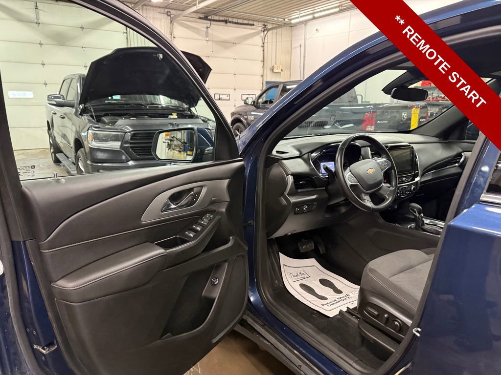 Used 2022 Chevrolet Traverse LT AWD/4WD image 11