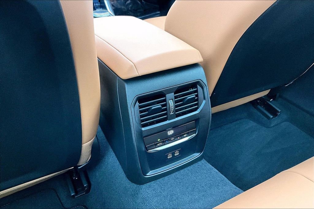 Used 2025 BMW 330i xDrive Sedan image 30