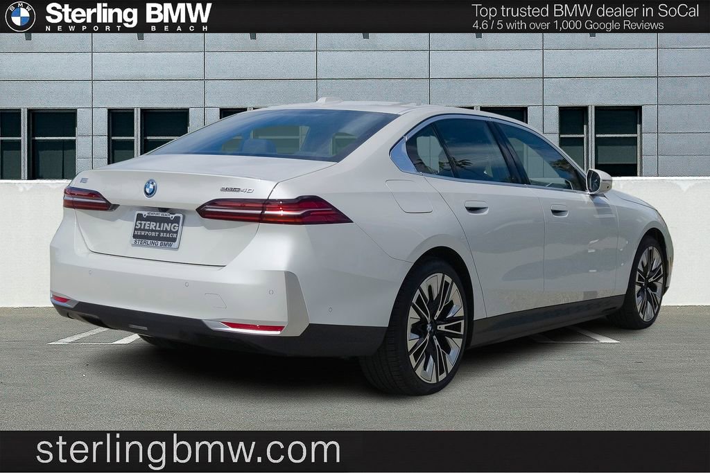 New 2026 BMW i5 eDrive40 w/ Premium Package image 16