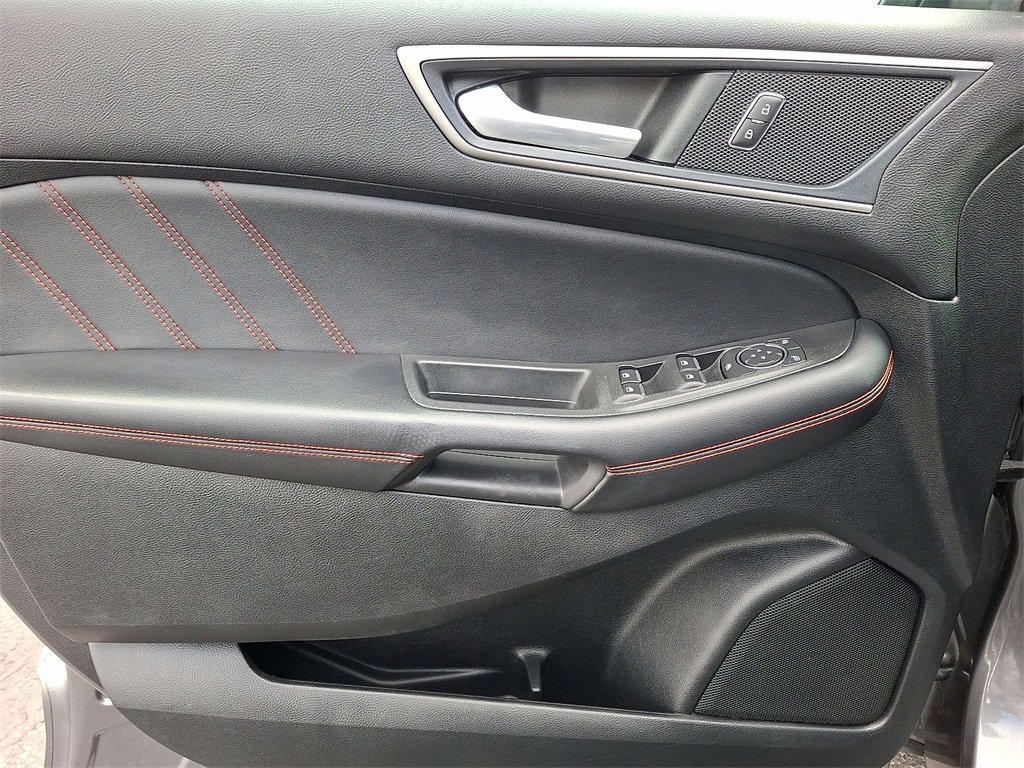 Used 2022 Ford Edge ST-Line image 10
