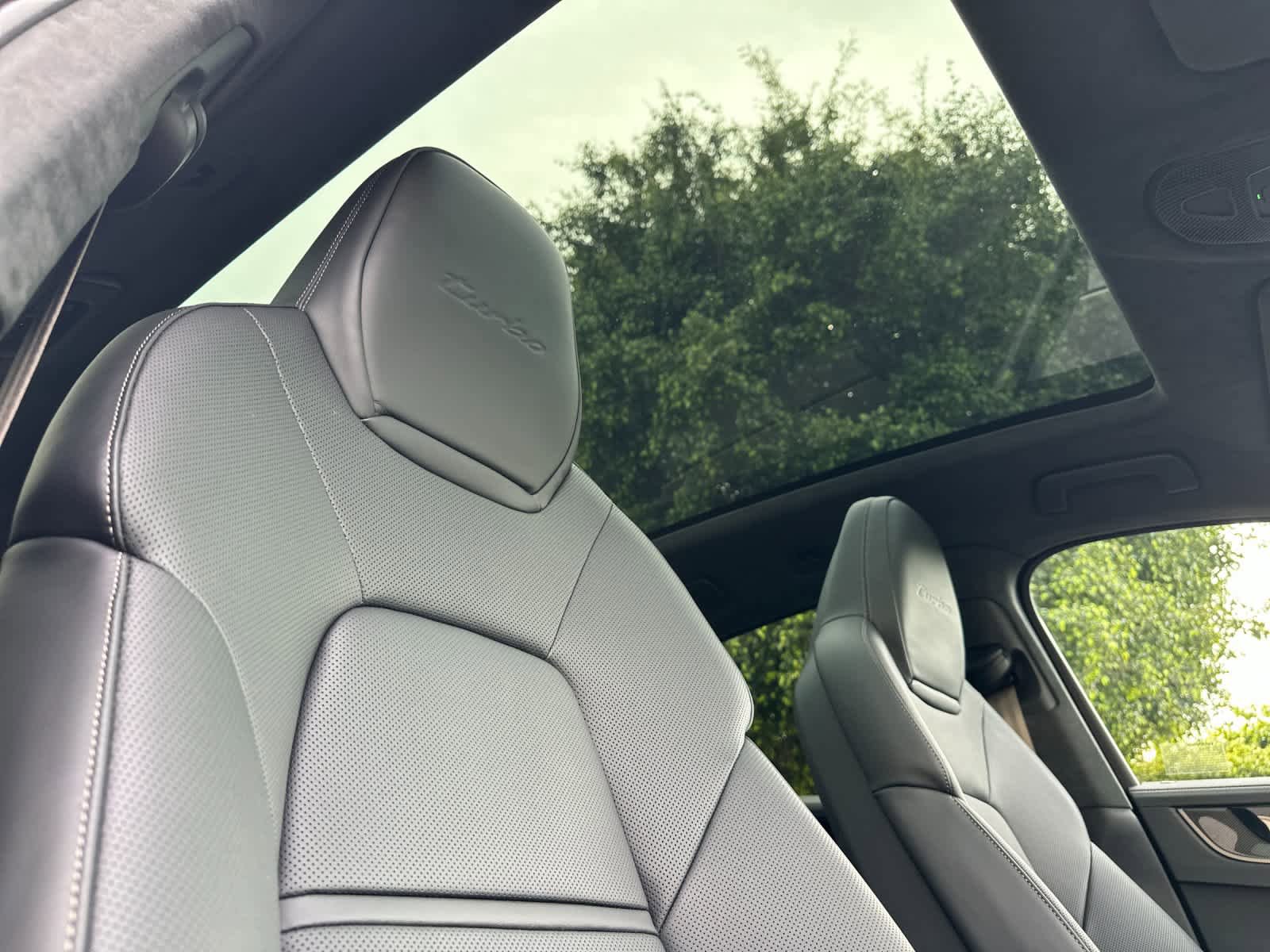 New 2026 Porsche Cayenne Turbo AWD/4WD image 18