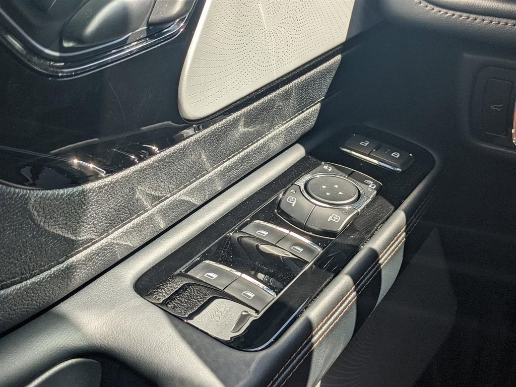 New 2025 Lincoln Aviator Reserve w/ Equipment Group 201A image 18