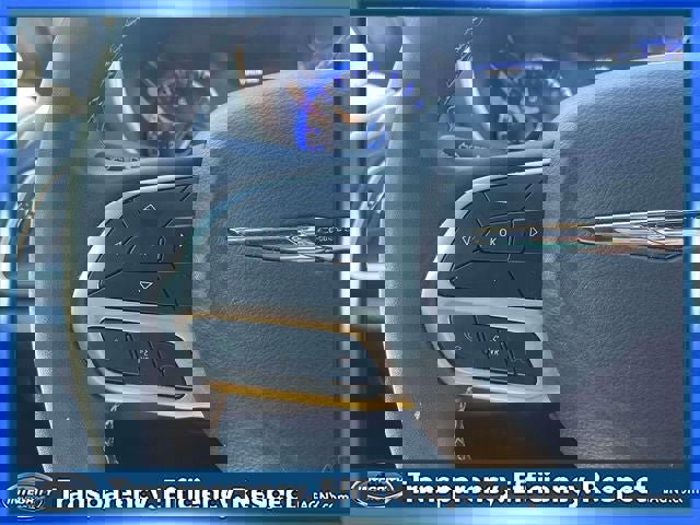 Used 2025 Chrysler Pacifica Select image 22