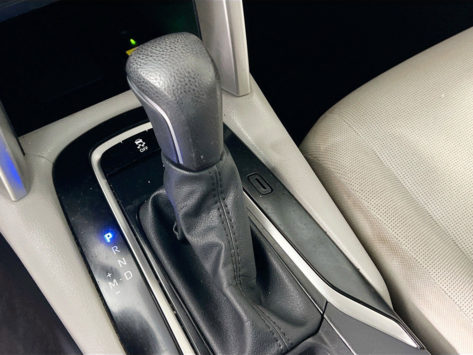 Used 2022 Toyota Corolla Cross LE image 25