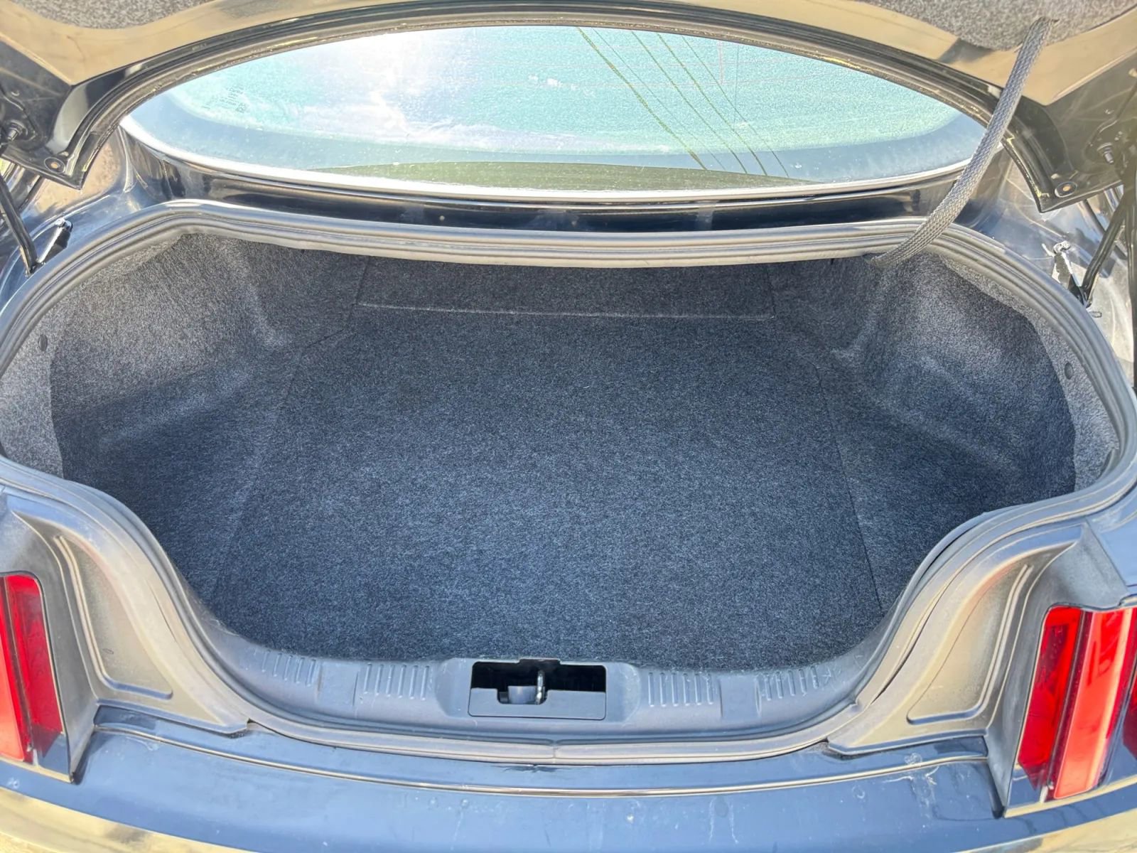 Used 2017 Ford Mustang GT w/ Black Accent Package image 27