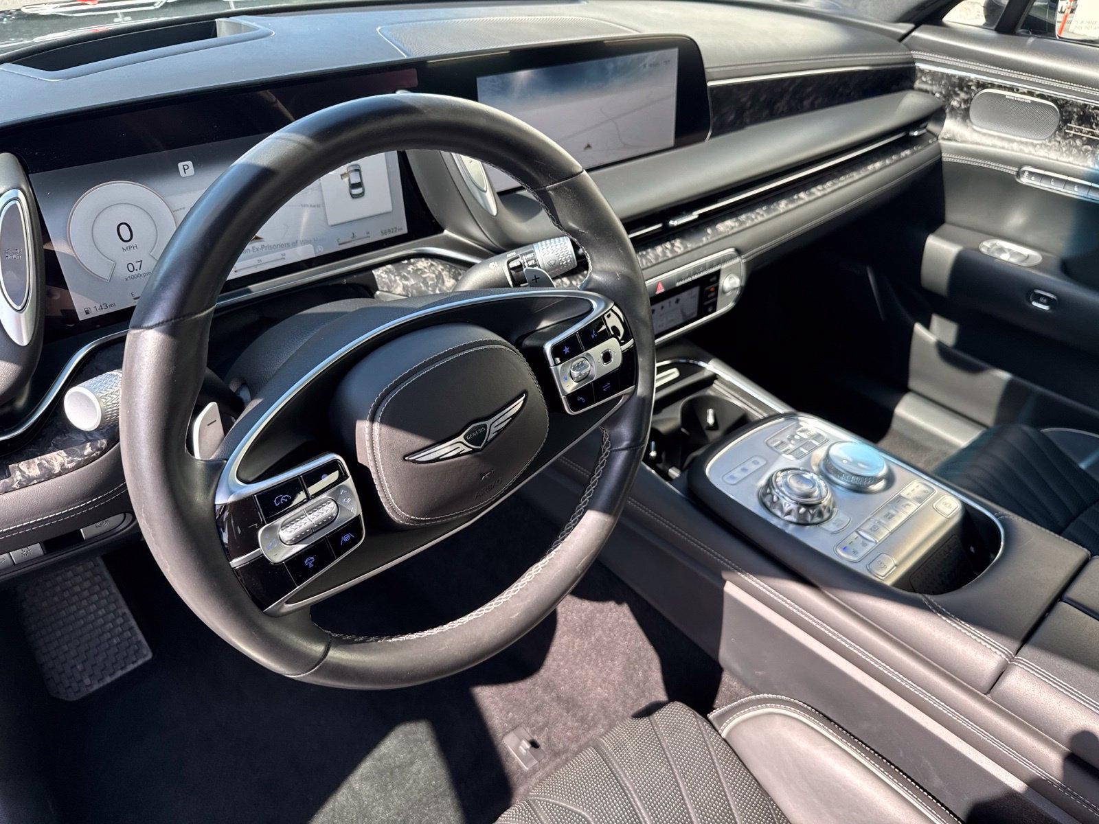 Used 2024 Genesis G90 3.5T AWD/4WD image 25