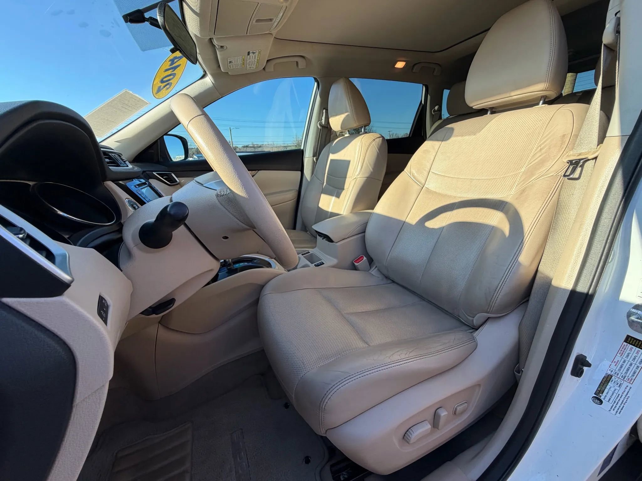 Used 2014 Nissan Rogue SL w/ SL Premium Package image 24