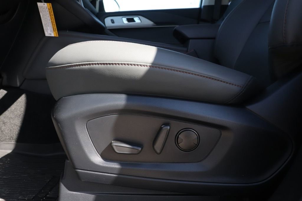 New 2026 Ford Explorer Active w/ Active Comfort Package image 37